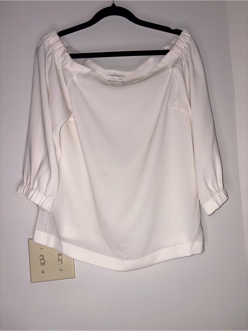 🚨 Babaton by Aritzia White Blouse | Women’s Size S | Minimalist Office Top - Picture 5 of 5